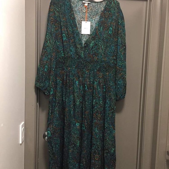 COPY - COPY - Plus size ladies dress 4XL - Picture 3 of 5